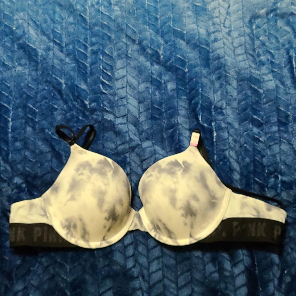 Victoria's Secret (PINK) Wear everywhere 36B